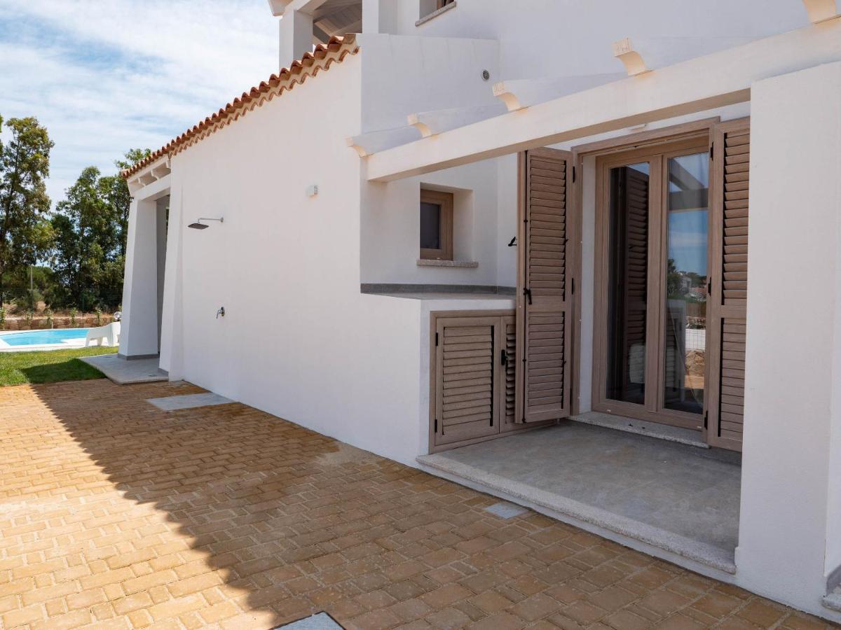 Villetta Con Piscina Budoni Affitti Spiaggia 700 Mt Eksteriør billede